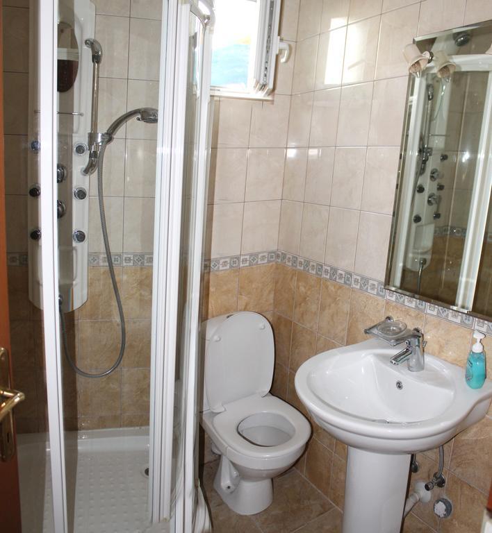 Apartments Djedovic Petrovac Exterior foto