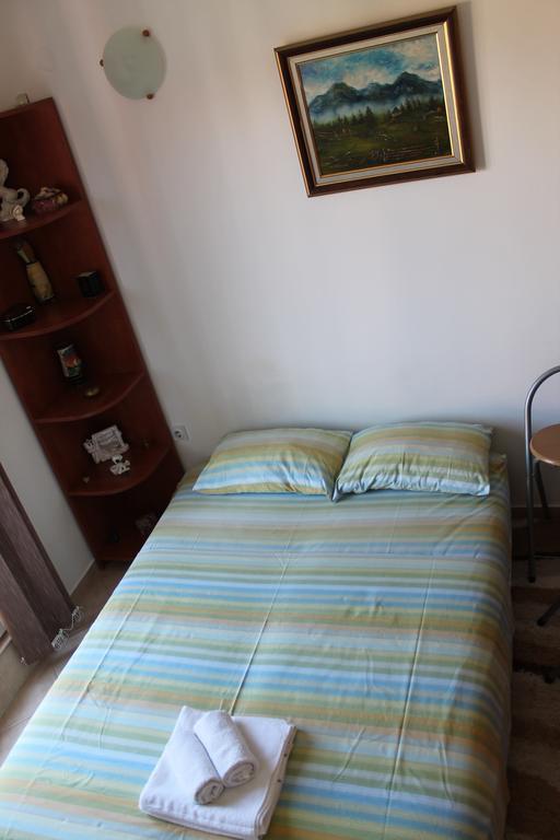 Apartments Djedovic Petrovac Exterior foto